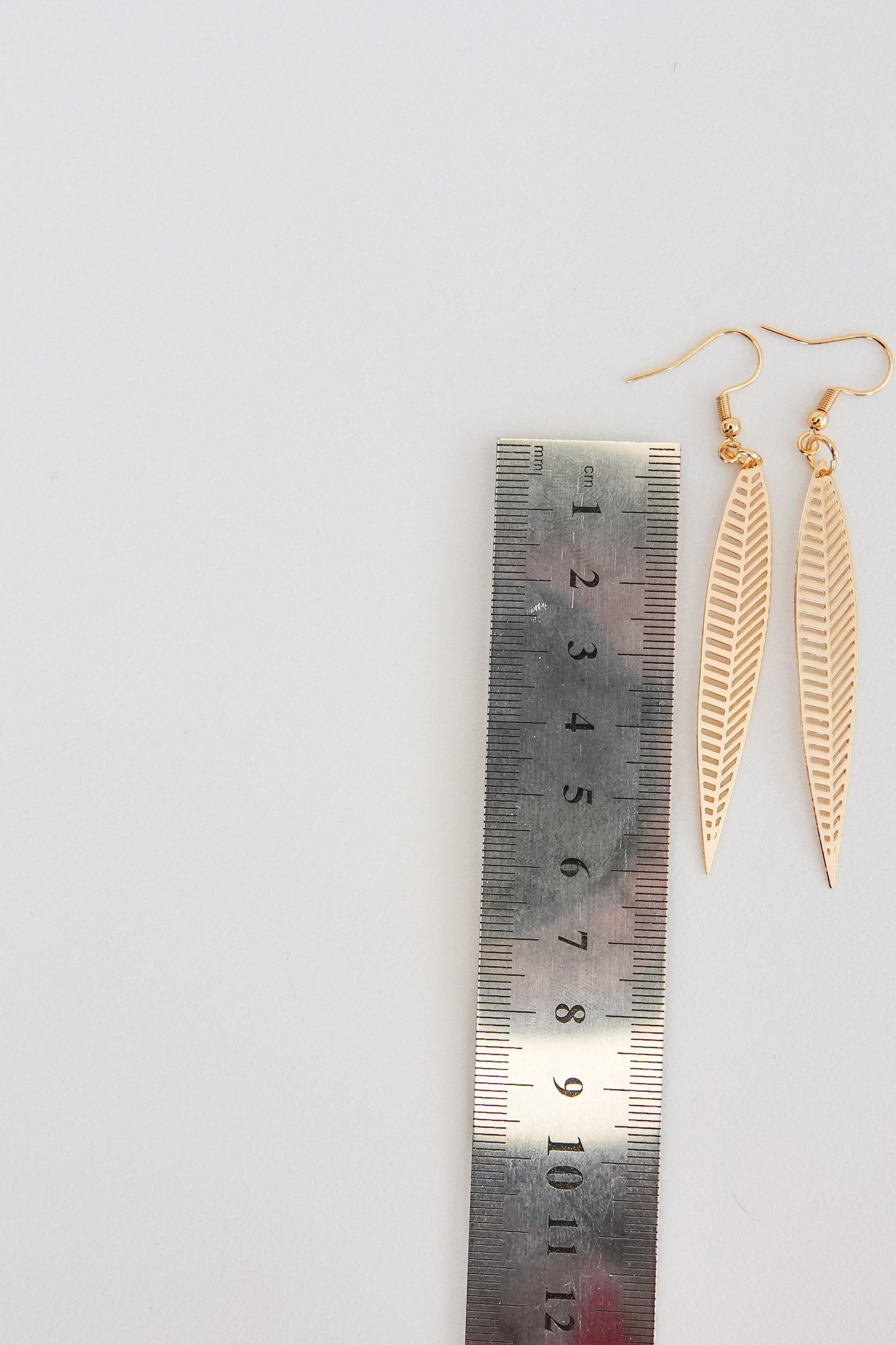 Elongated Gold Leaf