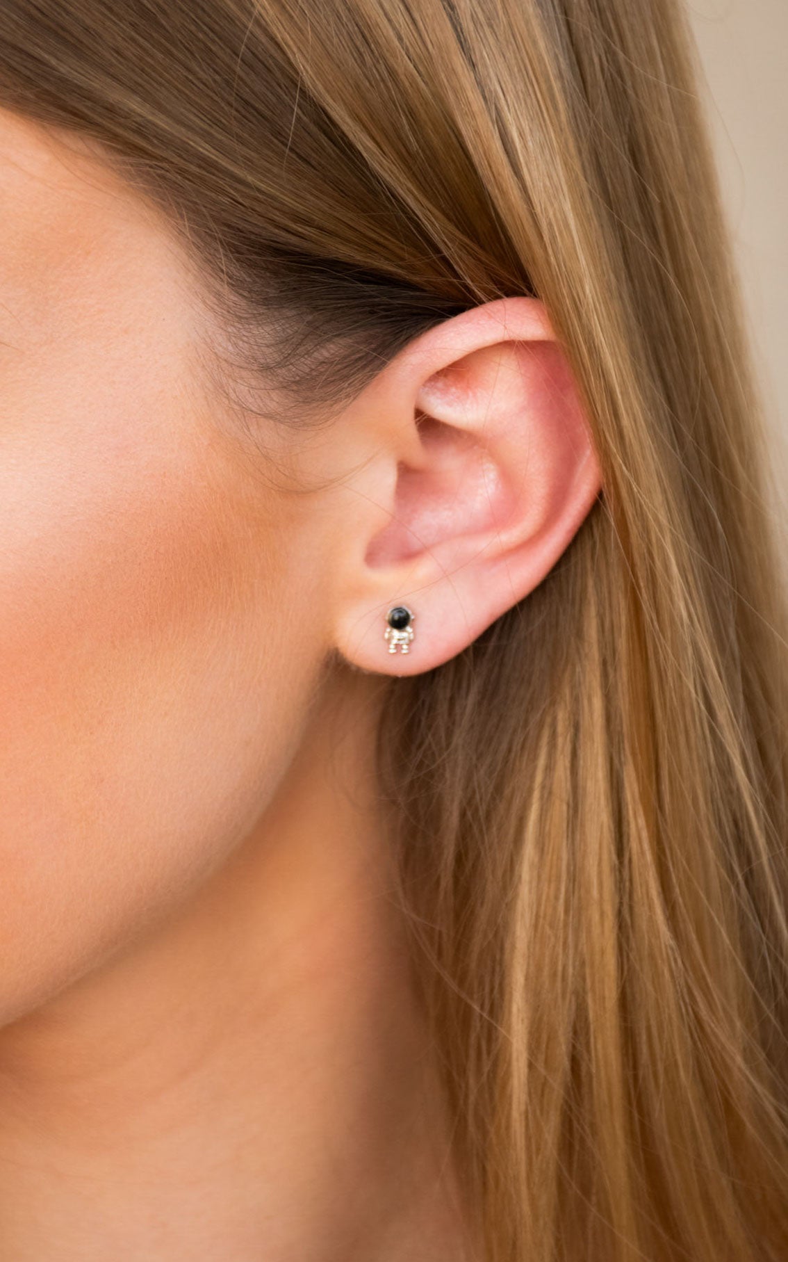 Astro and Planet Studs