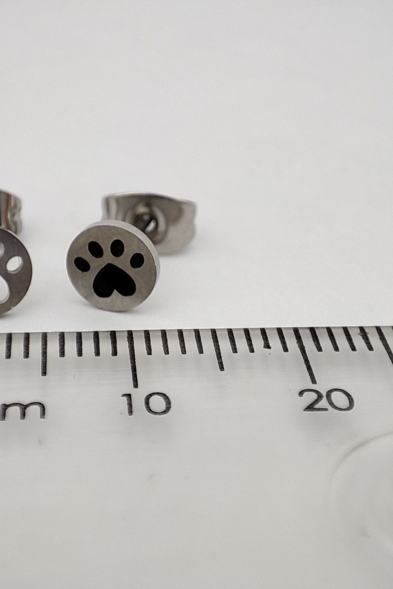 Paw stainless steel