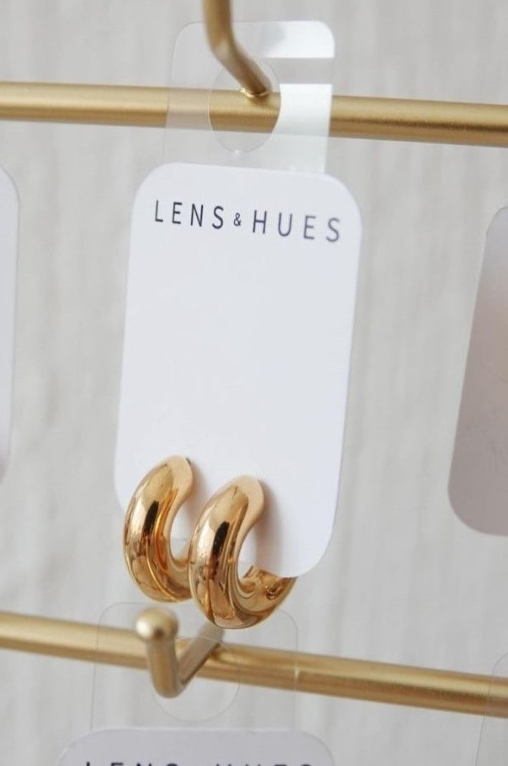 Zuri petite hoops