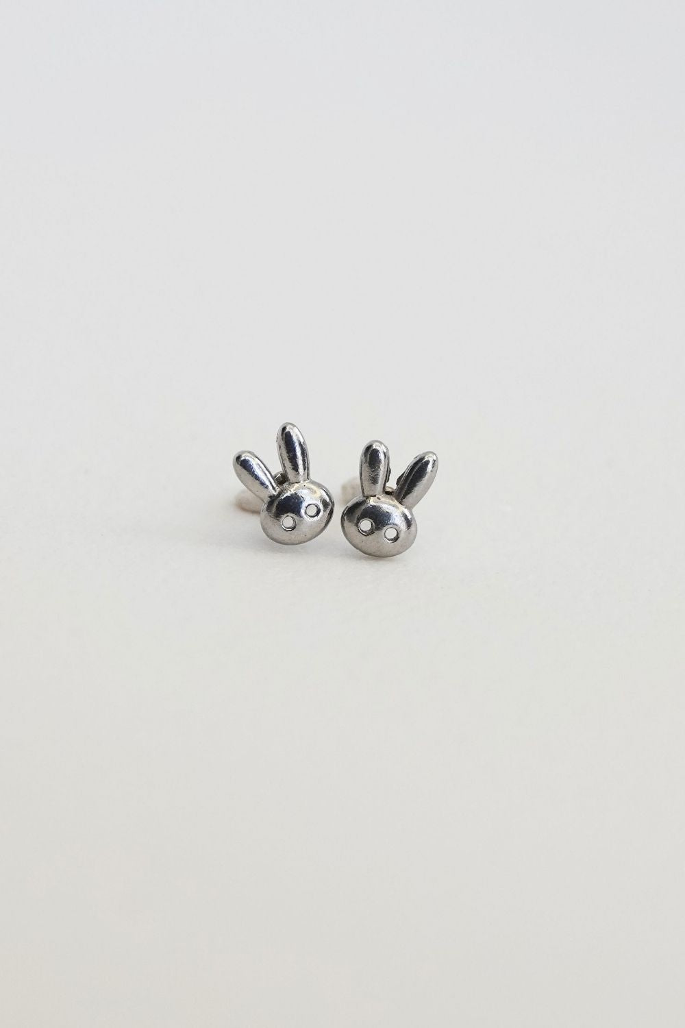 Bunny stainless steel stud