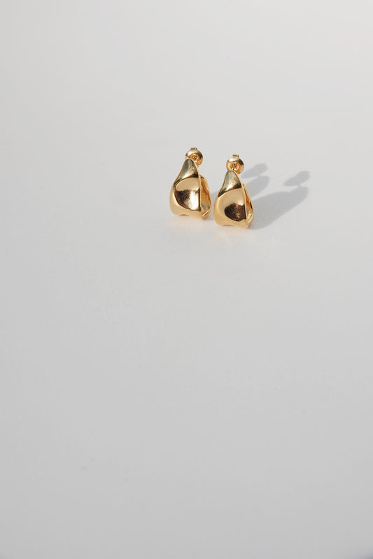 Wave Studs