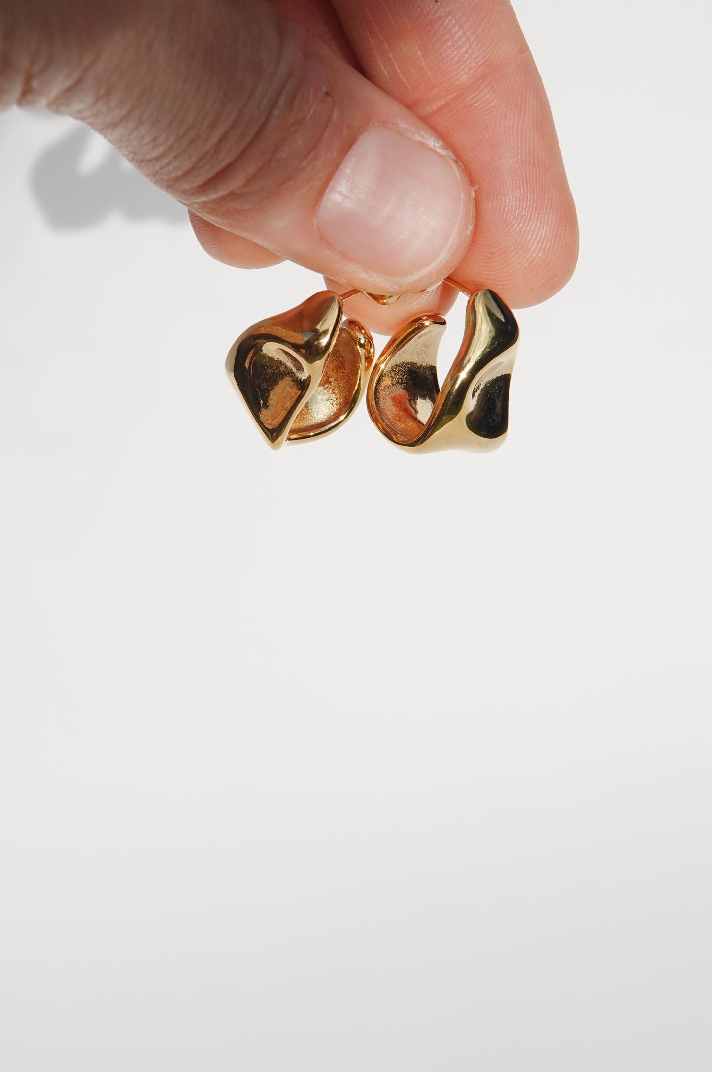 Wave Studs