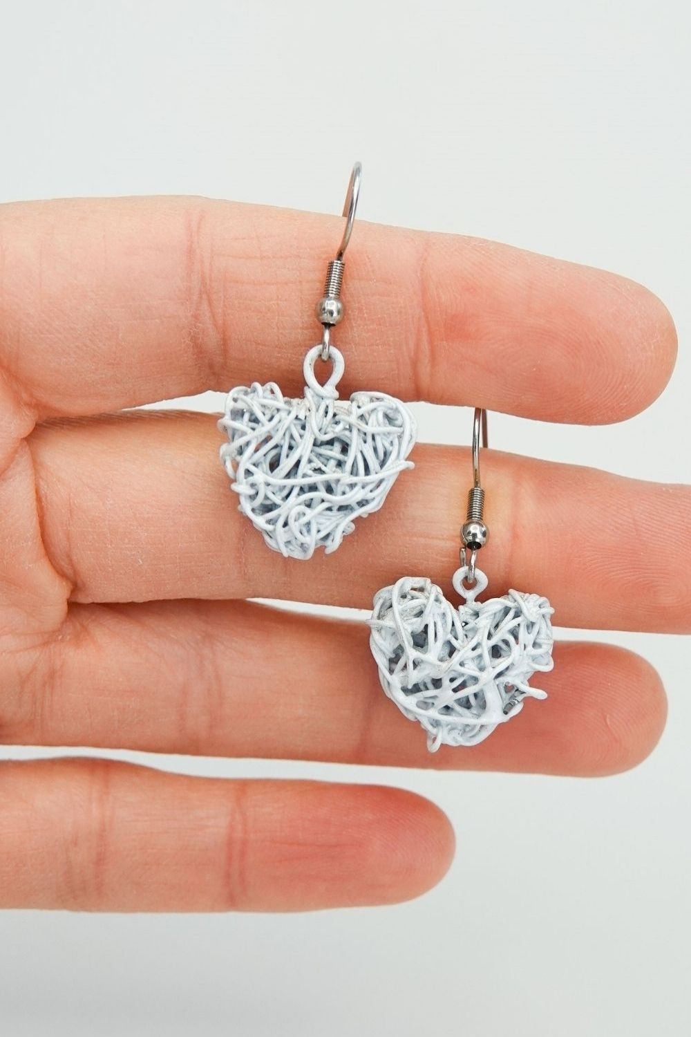 Wire Hearts