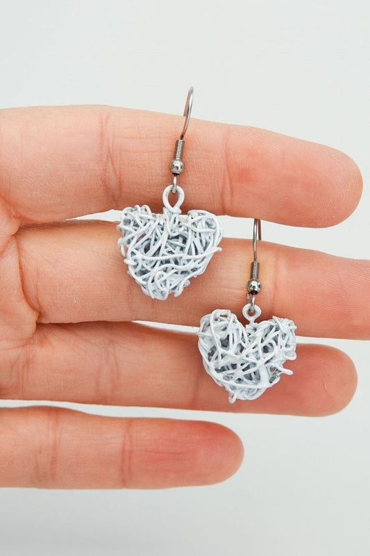Wire Hearts